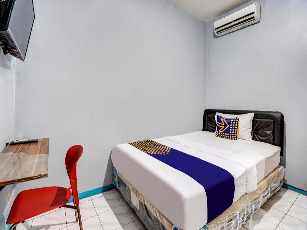 Spot On 90147 Gosepa Ambengan Plaza Hotel สุราบายา ภายนอก รูปภาพ
